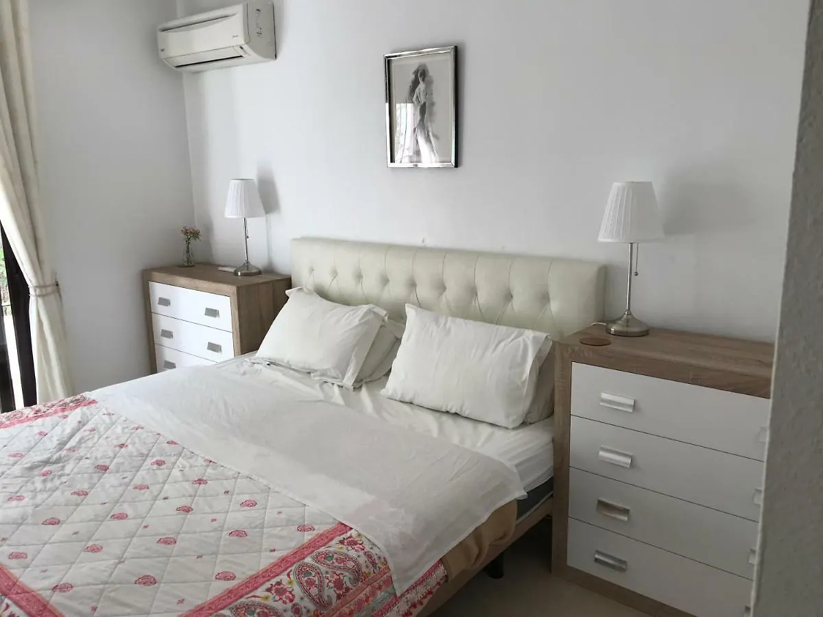 Maestranza Apartment Μαρμπέλλα